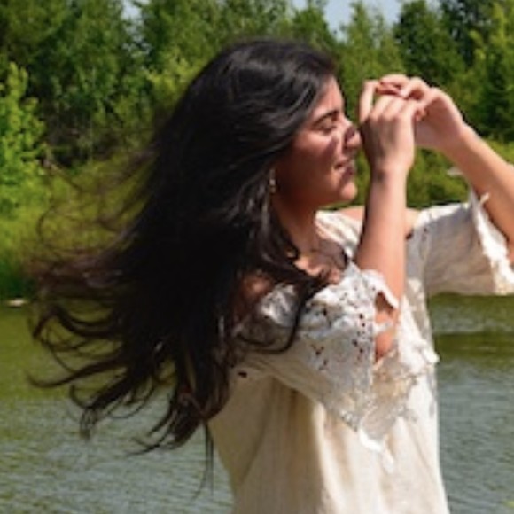 Meet your Posher, Sachi - Picture 1 of 1